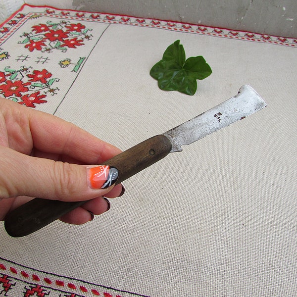 Vintage Folding Pocket Knife with Wooden Handle, 1960s Knife, Gardening Knife, Folding Camping Knife, Picnic Knife, Antique Penknife