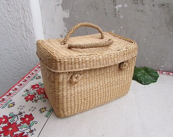 Vintage Woven Wicker Case, Hand Woven Wicker Storage Box with Lid, Vintage Woven Box with Handle, Handmade Storage Box, Home Organization