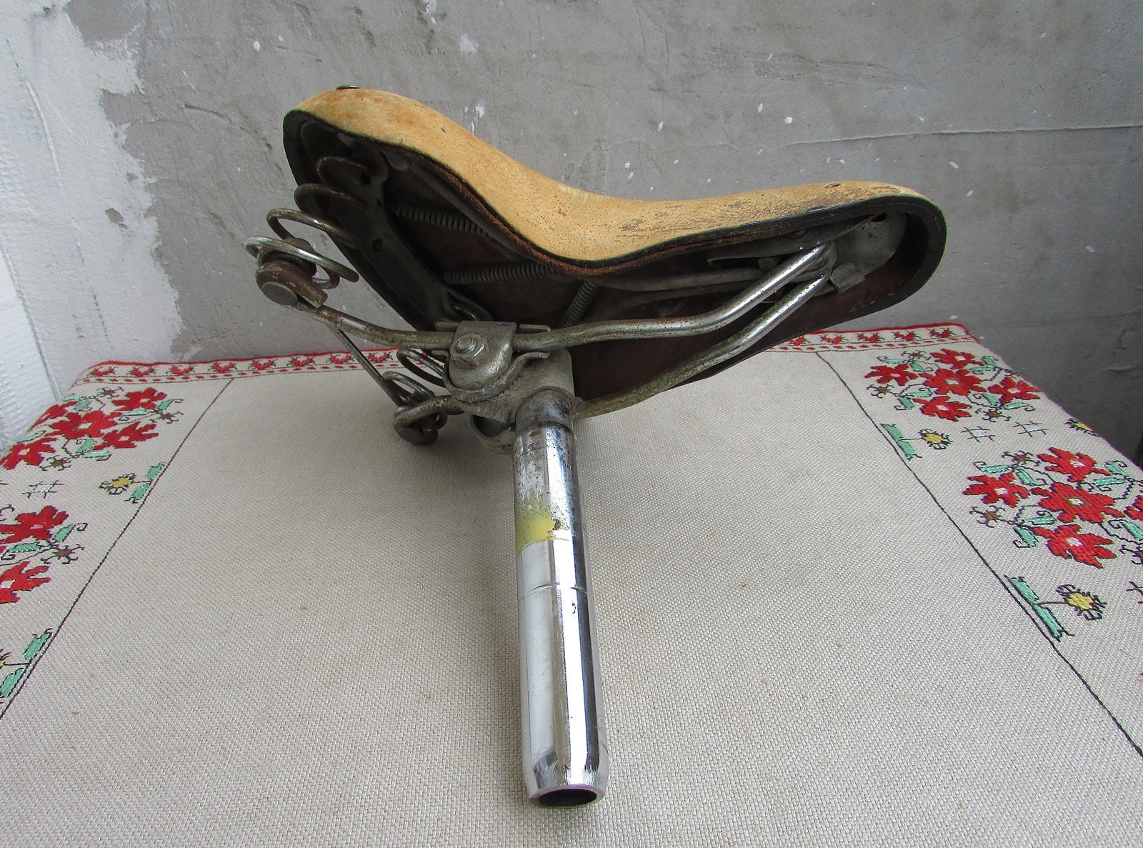 Vintage bicycle sale seats for sale