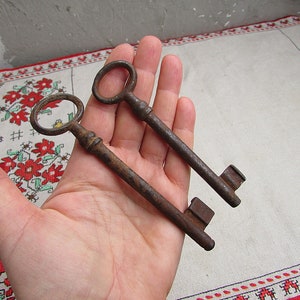 Two Antique Iron Skeleton Keys 1930s, Vintage Metal Key, Key for Jewelry Pendants, Rustic Skeleton Keys, Large Iron Skeleton Key, Big Keys