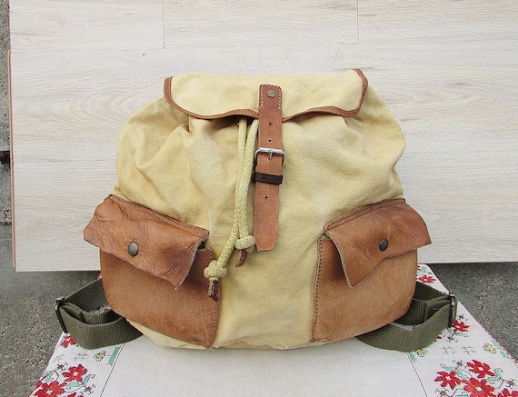 Vintage Canvas Backpack: Leather Accents, Unisex Travel Bag  display picture 1