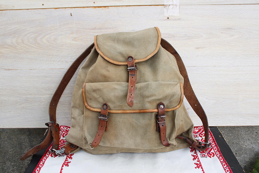 Vintage '80s Canvas Backpack, Military Style, Leather Straps - Etsy