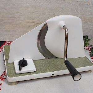 Bread Cutting Machine, Bread/Meat Slicer, Slicing Machine, Foldable Bread Cutter, 70s Kitchen Helper, German Bread Cutting Machine