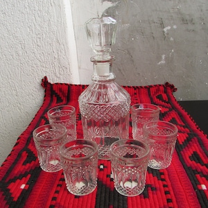 Vintage Glas Likör Dekanter mit sechs Gläser #2, Diamant-Muster Glas Aperitif / Digestif / cordial Set von Dekanter mit Stopper und 6 Tassen