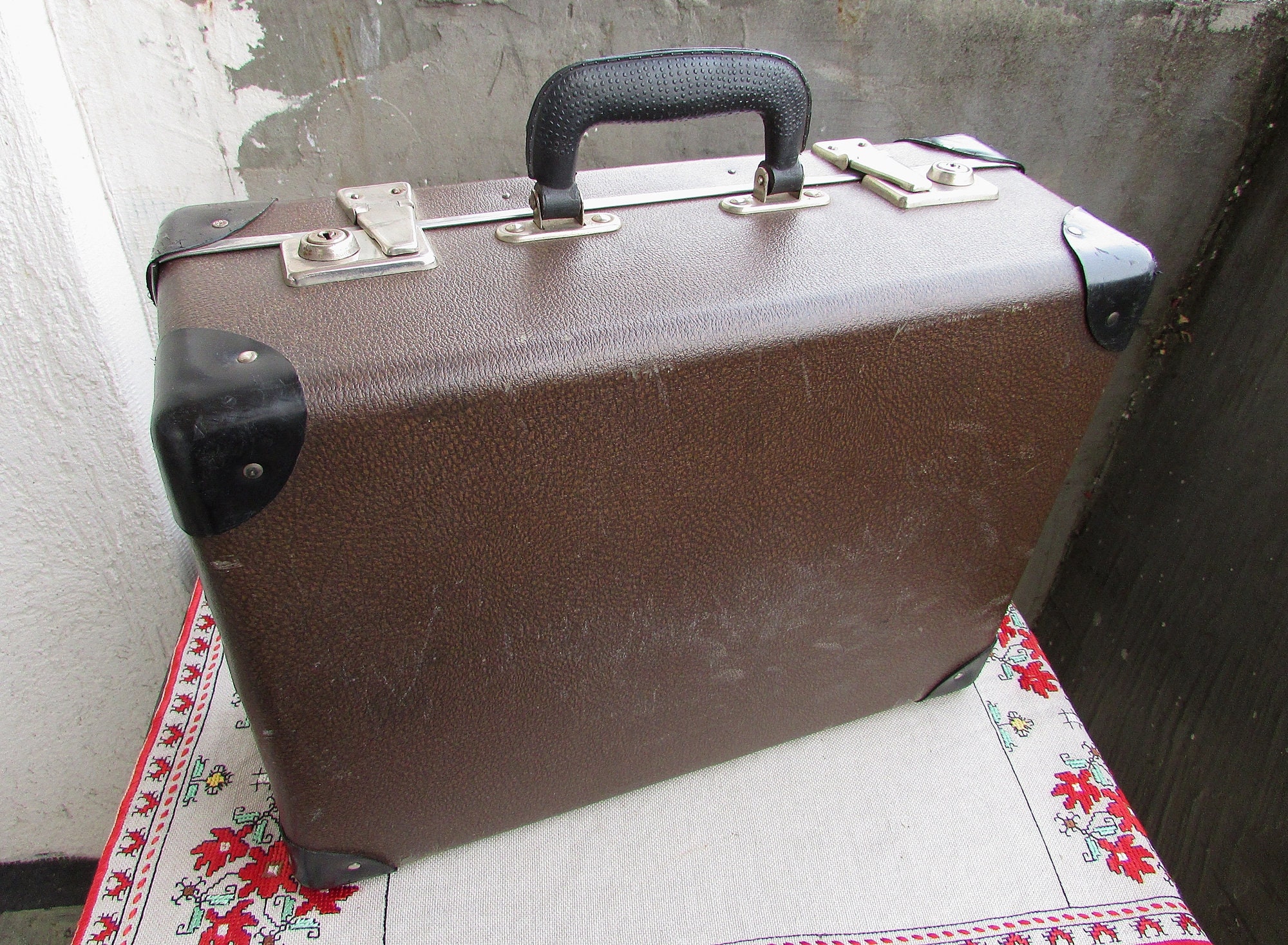 Valigia vintage anni '60 in ecopelle pelle vegana marrone convertibile valigia  vintage valigia portaoggetti interno abitativo Made in Germany 2 -   Italia