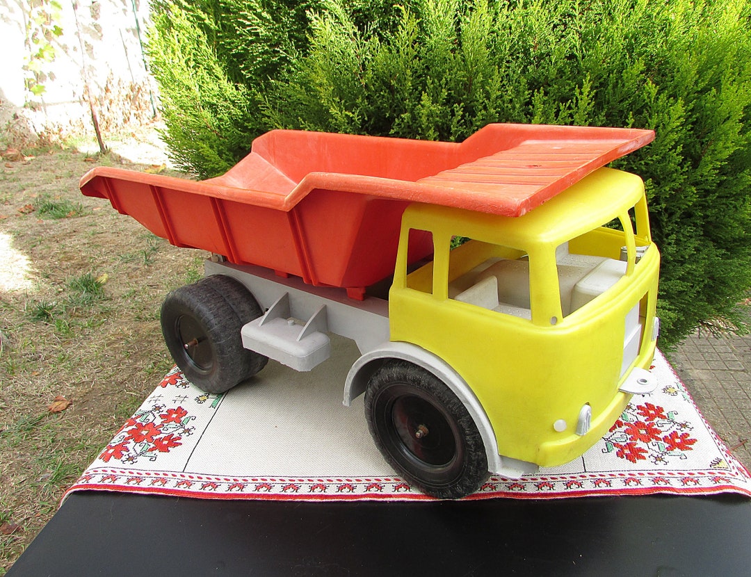 Ancien Camion Benne Gama - Jouet En Tôle Et Plastique, Déco Chambre Enfant
