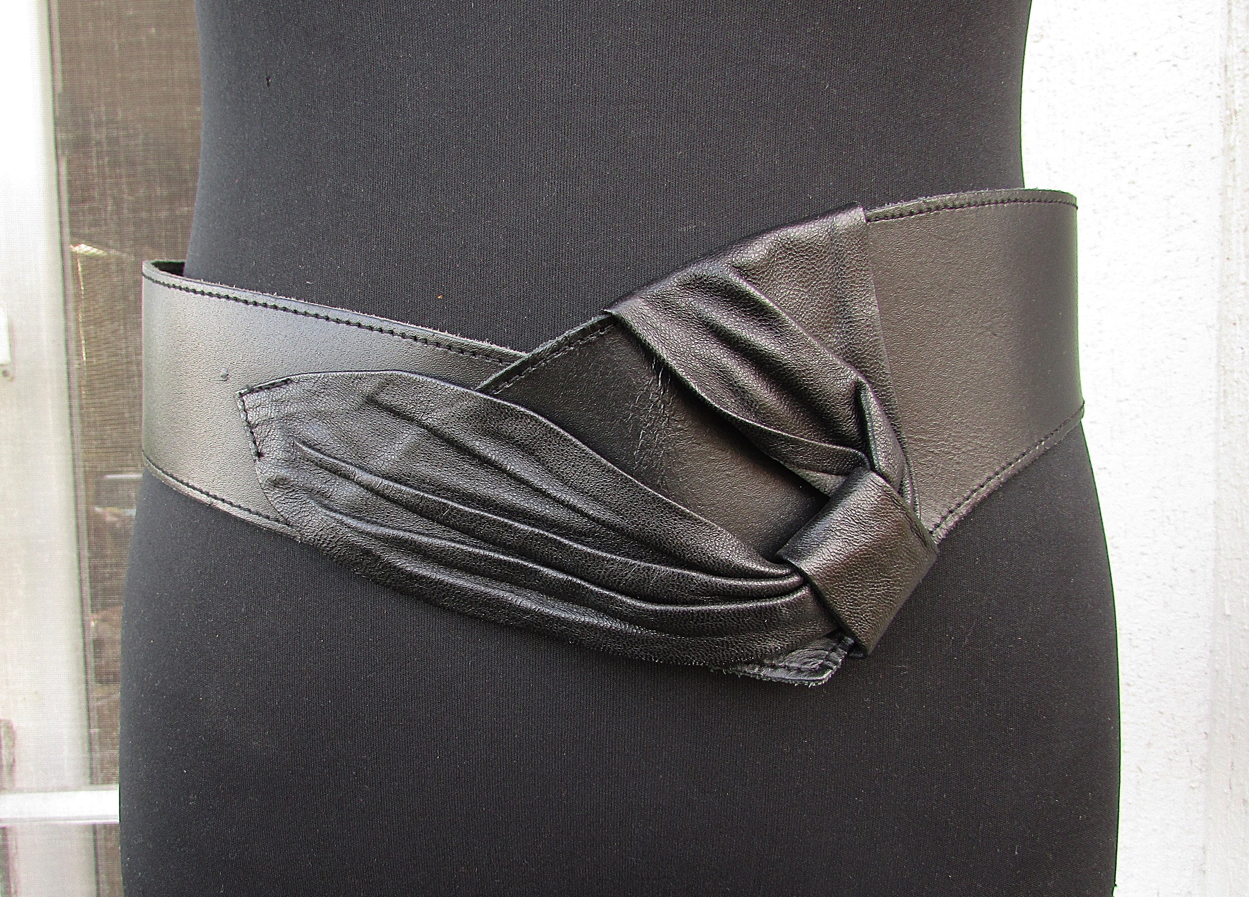 Vintage Lady's Black Belt, Unique Model Black Patent Leather Belt, Coach Vintage Belt, Genuine Leather Cowgirl Belt, Leather Accessory