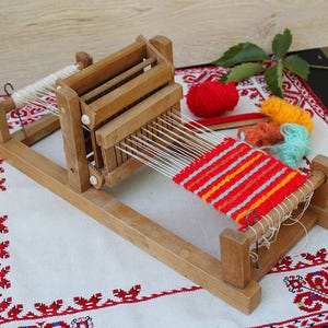 Vintage Wooden Weaving Loom 1970s, Small Weaving Handmade Loom for Children, Tools for Weavers, Old Loom Toy, Weaving Kit
