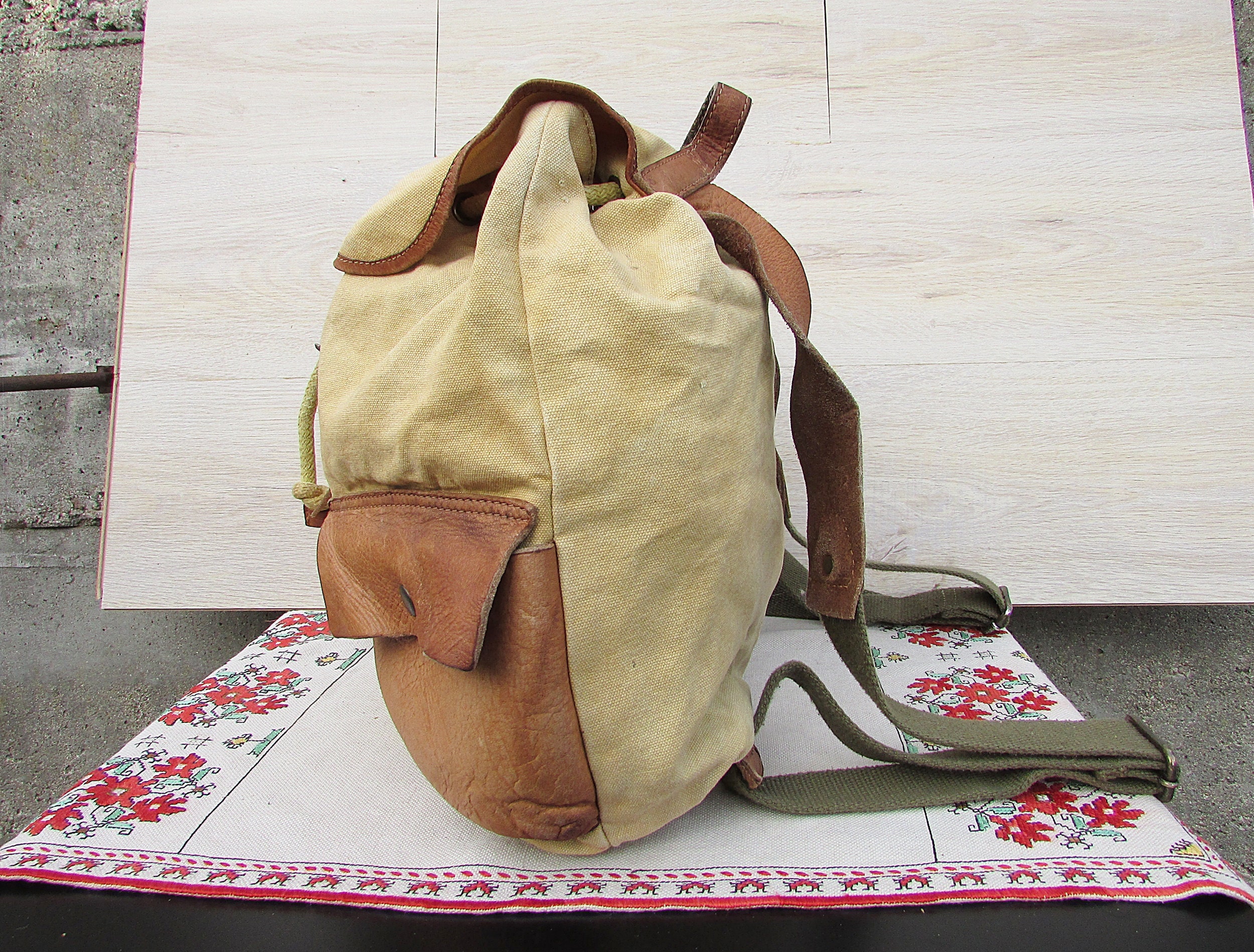 Vintage Canvas Backpack: Leather Accents, Unisex Travel Bag 