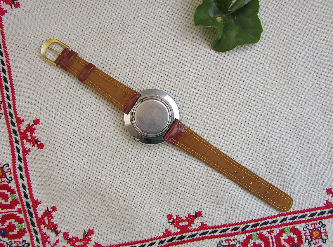 Vintage Raketa Mechanical Watch, 1970s Soviet Wristwatch, Collectible, photo 3 of 5