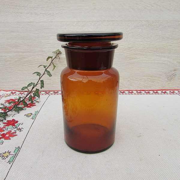 Vintage 500 ml Apothecary Amber Glass Bottle with Stopper #2, Old Chemistry Bottle, Retro Medical Jar, Pharmacy Medicine Bottle with Lid