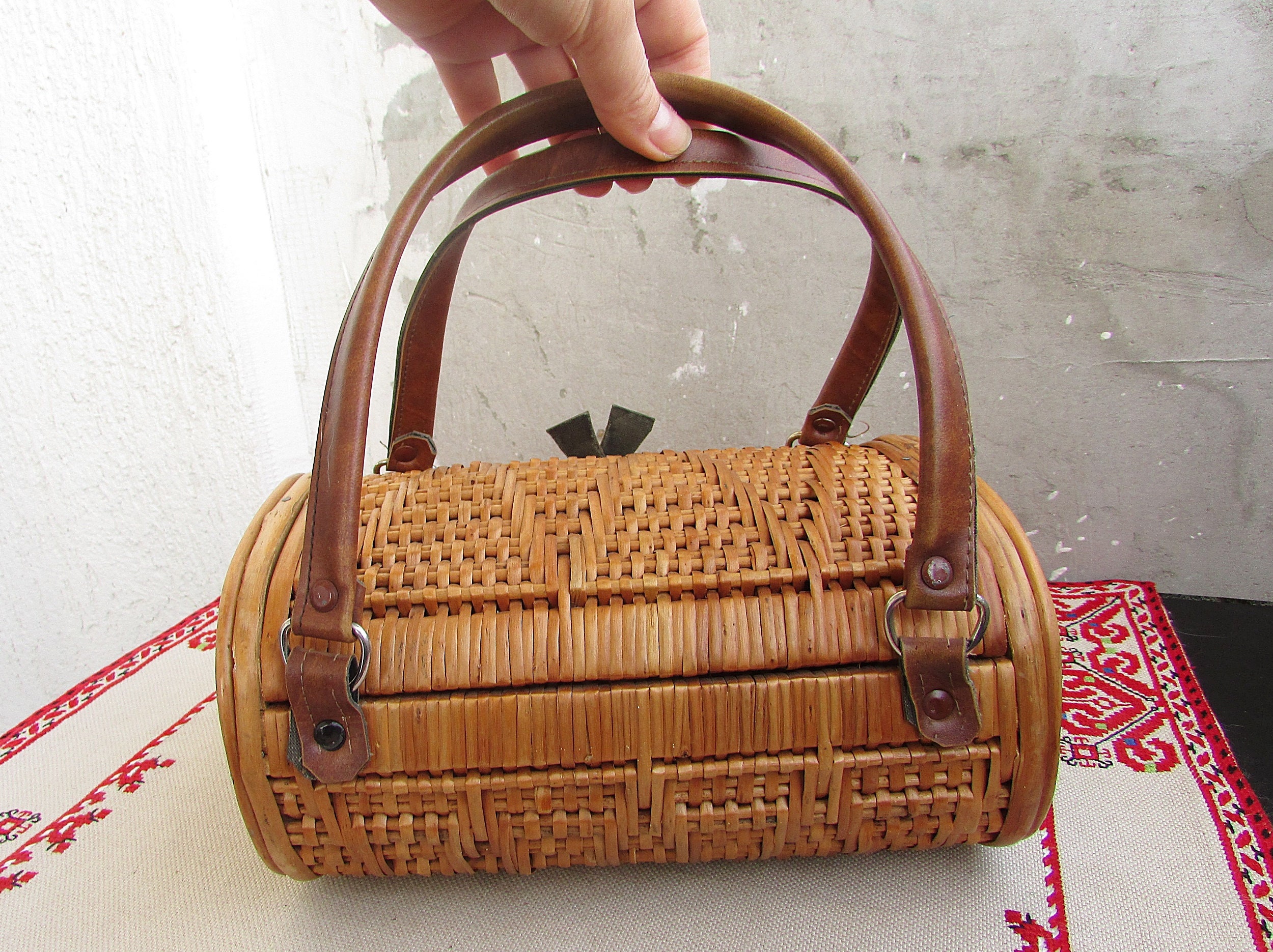 Small Floral Fabric and Rattan Handbag – THE VAULT COLLECTIVE