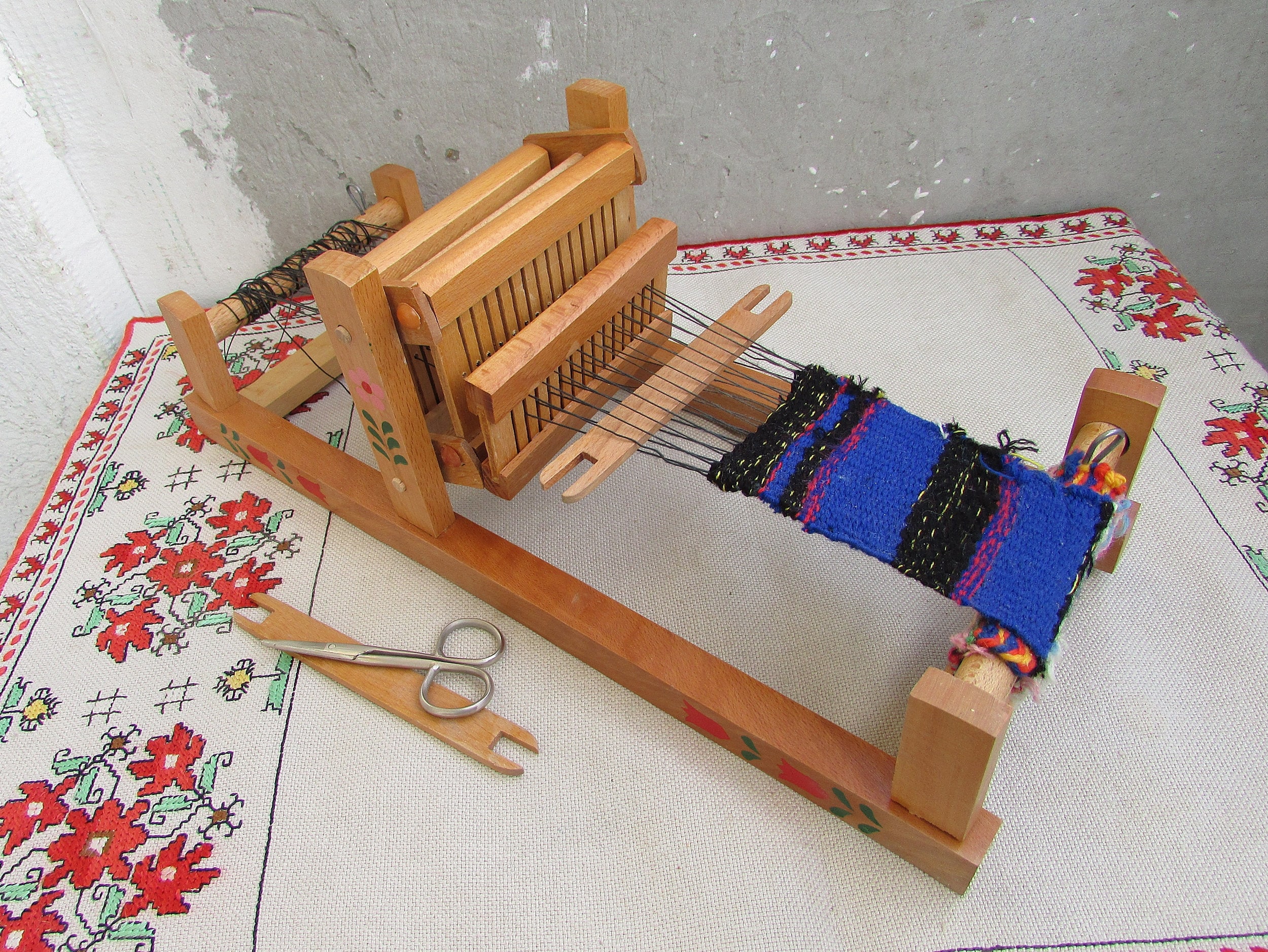 Kids Weaving Loom Kit, Sewing Kit for Children, DIY Craft Kit