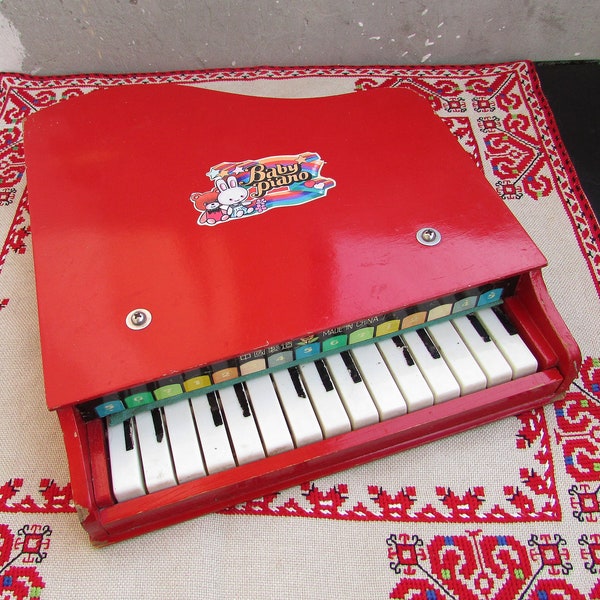 Vintage Children's Toy Wooden Piano, Vintage 15 Button Piano Toy, Children's Musical Instrument, Мusical Toy, Made in China