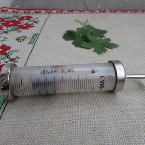 Vintage Medical Glass 20 ml Syringe JENAER GLAS, Old Medical Syringe, Pharmacy Decor, Medical Collectibles, Medical Instrument