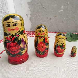 Vintage Russian Wood Matryoshka Nesting Dolls, 4 Piece Set, Made in Russia, Authentic Set Wood MATRYOSHKA Babushka