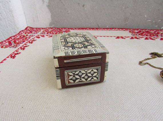 Vintage Wooden Jewelry Box, Handmade Wood and Nac… - image 4