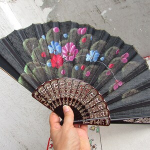 Vintage Hand Painted Folding Fan, Spanish Style Fan, Made of Plastic and Fabric, Hand Held Fan, Hand Painted Floral Hand Fan, Gifts for Her