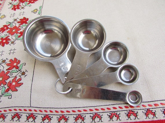 Vintage Measuring Cup Set of 5, Metal Measuring Cups/scoops/spoons