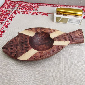 Vintage Wooden Fish, Hand Carved Fish Figurine, Handmade Figure of Fish, Handmade Cigarette Ashtray, Wood Fish Sculpture Ashtray