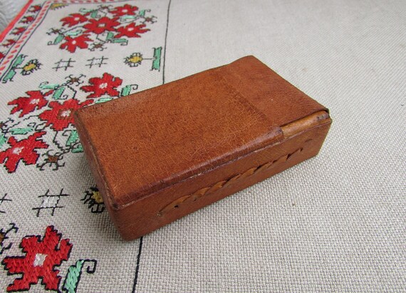 Late 20th Century Vintage Hand Tooled Brown Leather Floral Heart Photo  Album Scrapbook