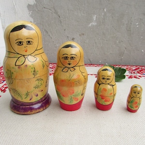 Vintage Russian Wood Matryoshka Nesting Dolls, 4 Piece Set #3, Made in Russia, Authentic Set Wood MATRYOSHKA Babushka