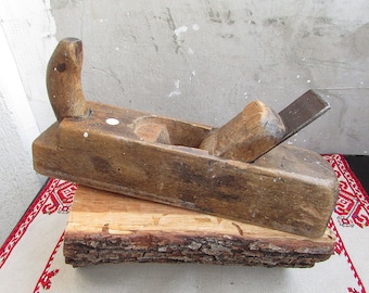 Vintage Woodworking Hand Plane: Rustic Farmhouse Decor