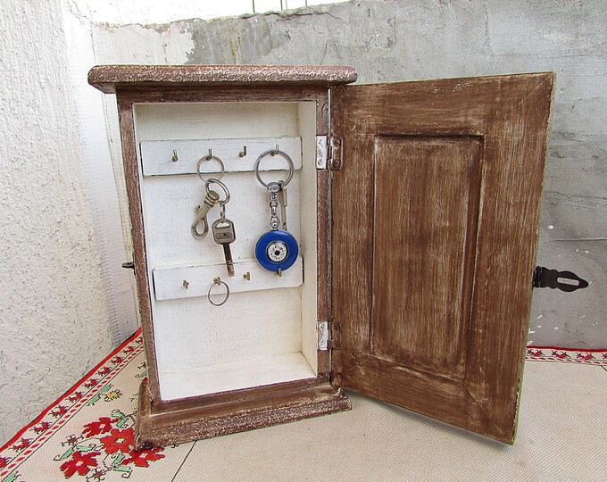 Vintage Wooden Key Box Wooden Wall Mounted Mail Rack With 8 Etsy