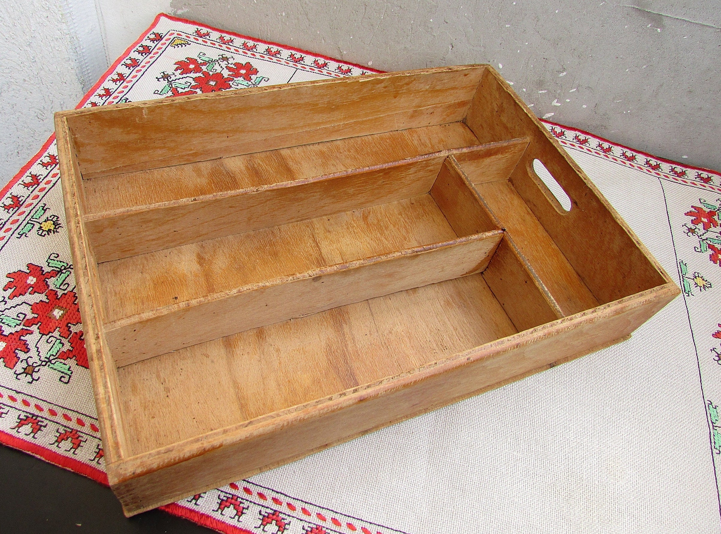 Wooden Flatware Storage Chest Model Khazan - ShopiPersia