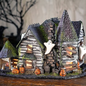Custom Model Haunted House • Halloween Decor • Unique Handcrafted Gift • Spooky Light Up Home • Lighted Fall Decoration • Seasonal Art