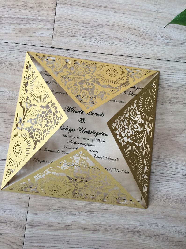 Modern Chic Wedding,Enevlopes+insert cards with printing 50pieces Gold Laser Cut Wedding Invitations,Rustic Wedding Invite,Floral optional