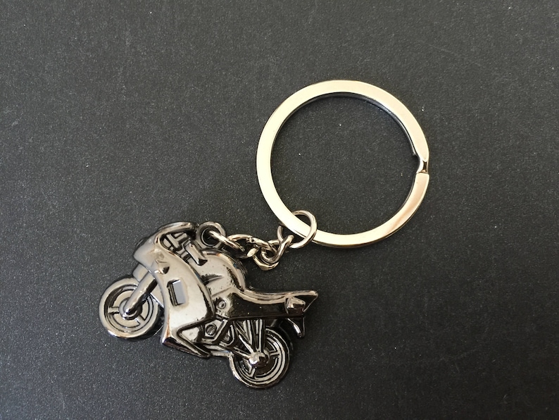 1pc Free Shipping motorcycle Keychain,Key Chain,Keyring Keychain,Key chain,Key Holder Add On Gifts for Friends,Birthday Gift Favors