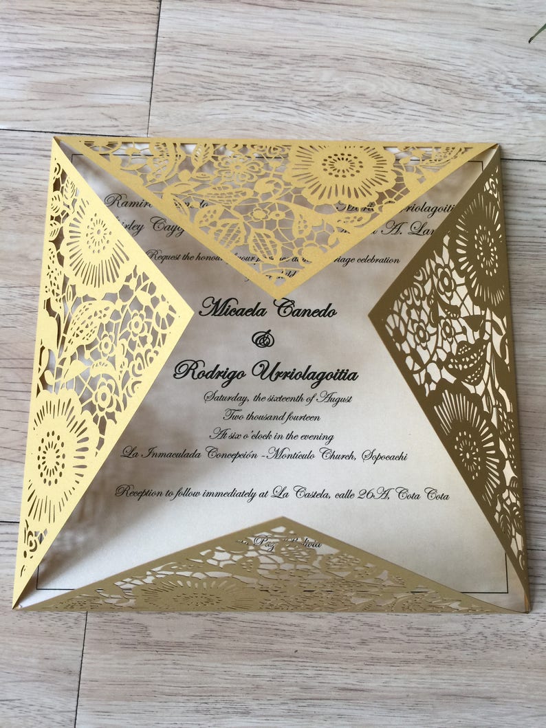 Modern Chic Wedding,Enevlopes+insert cards with printing 50pieces Gold Laser Cut Wedding Invitations,Rustic Wedding Invite,Floral optional