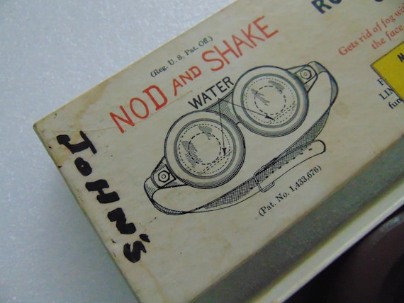 Vintage Nod and Shake Googles with Box - image 3