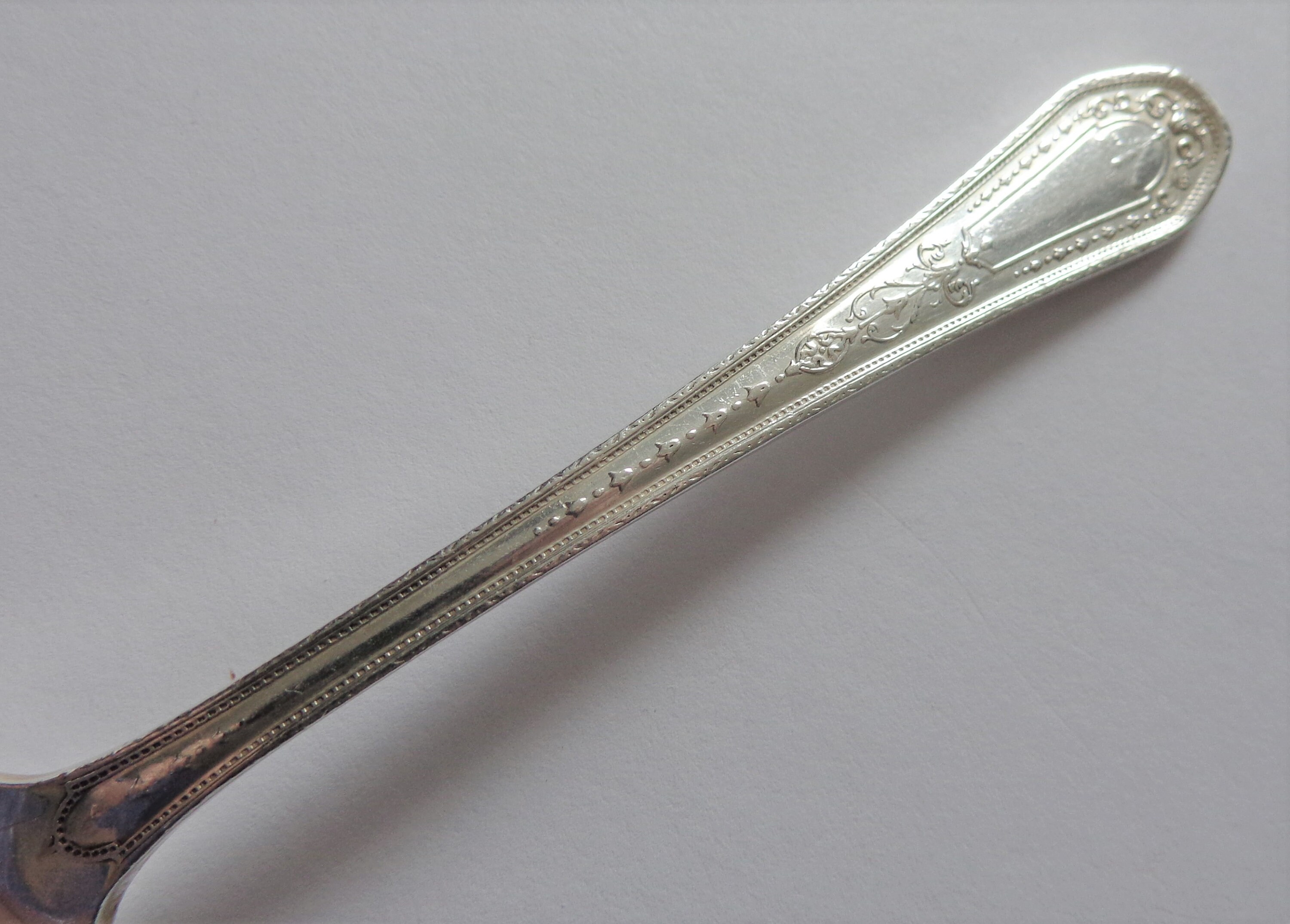 Oneida Community Hampton Court Silver Plate, 6 Teaspoons Spoons