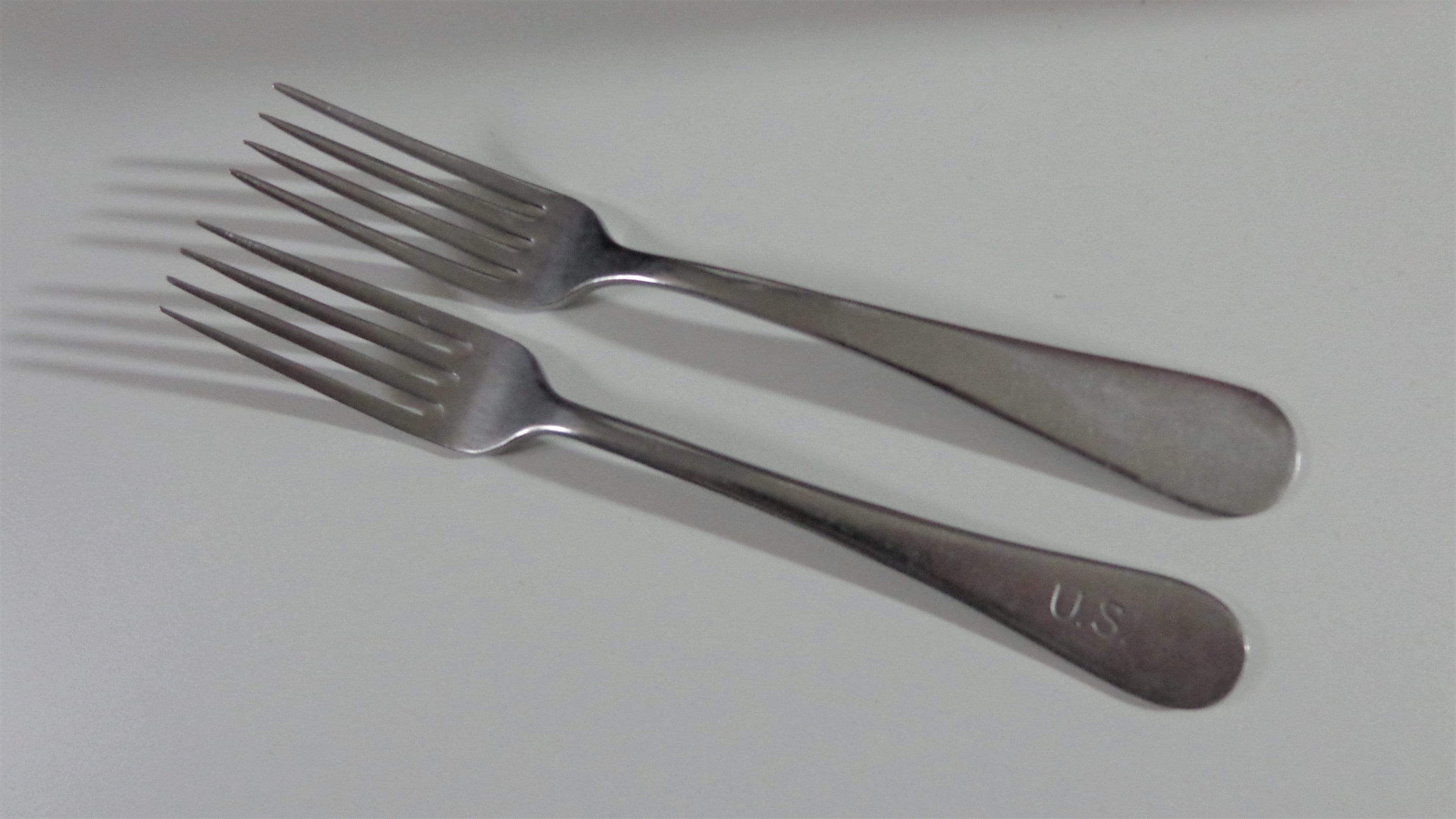 Home & Living Dining & Serving USMA and U.S. 2 Dinner Forks Vintage DS ...