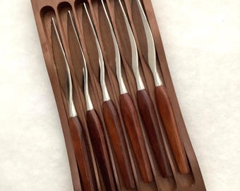 Fleetwood Steak Knife Set with Wood Tray Stainless Cutlery Wood handles