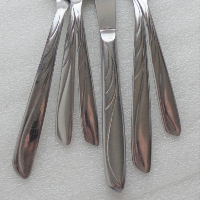 Insico Stainless Flatware IS Forks One 6 pc Place Settings Soup Spoon 2 Teaspoons International Silver USA Knife Unknown Pattern