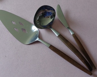 Ekco Eterna mixed lot Canoe Muffin Stainless Flatware, Pie - Cake Server, Butter Spreader Knife and Ladle
