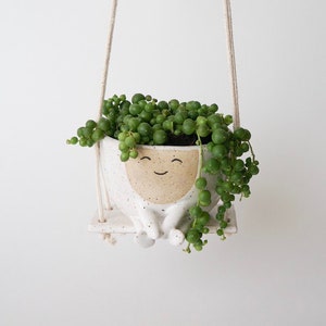 Hanging Planter Maya on Swing