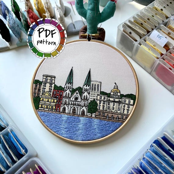 Savannah, Georgia, US. Hand Embroidery pattern PDF. Embroidery Hoop art. DIY. Wall Decor, Housewarming Gift. Free Hand embroidery guide!