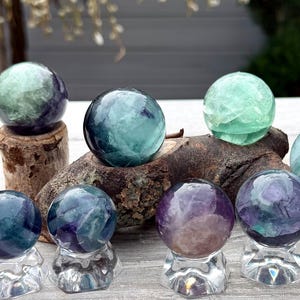 Wholesale Lot 10 Pcs Natural Fluorite Sphere Ball Crystal Healing Energy