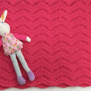 pink crochet baby blanket set, handmade baby set gift for girls, baby blanket image 5