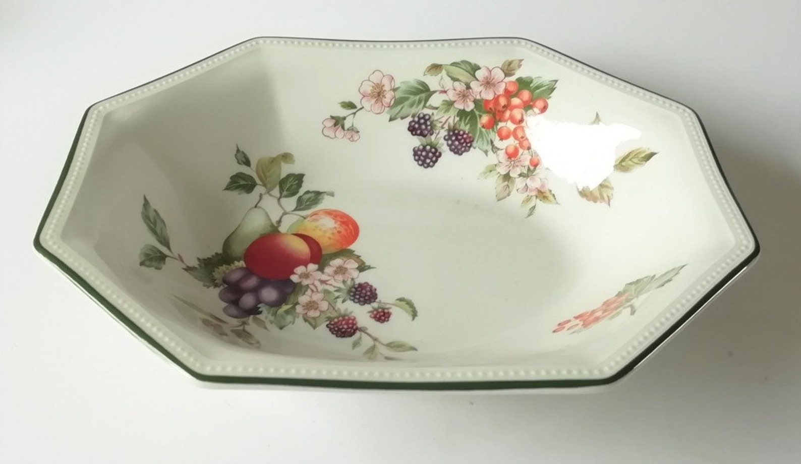 Johnson Brothers Fresh Fruit Open Vegetable Dish Vintage Retro Serving