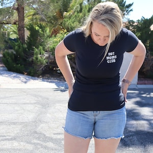 Hot Mom Club Tee (Black)