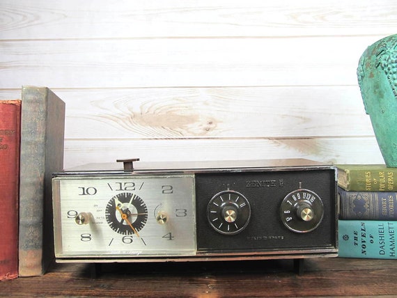 Vintage Zenith Solid State Alarm Clock Radio 1960s Retro - Retro Radio Alarm Clock Vintage Zenith Solid State Alarm Clock Radio 1960s Retro - Retro Radio Alarm Clock