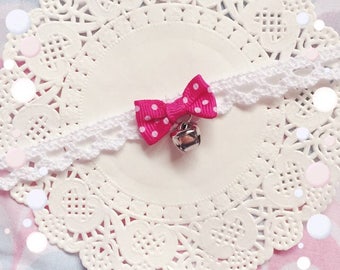Bright Pink Lace Kitten Collar