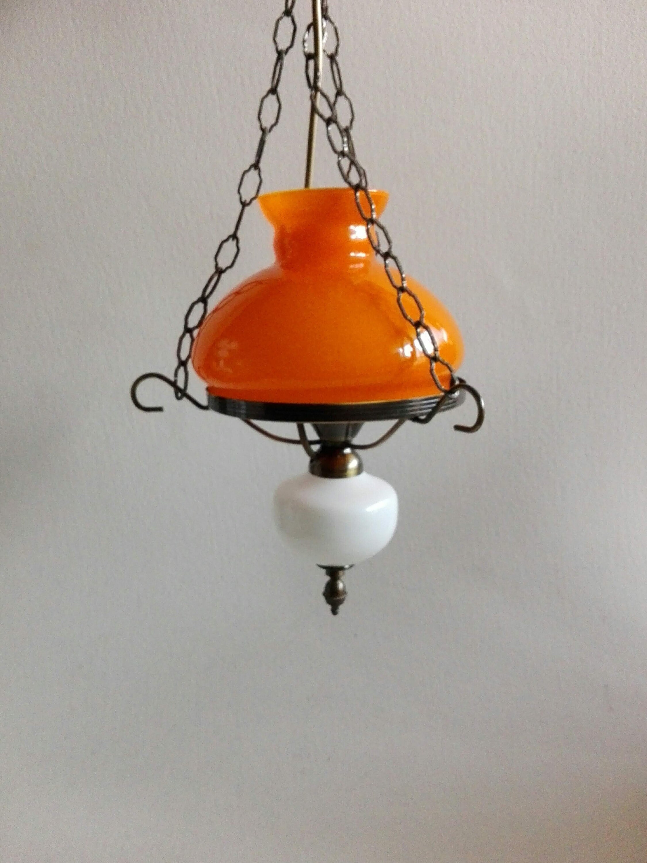 Suspension en Opaline Orange et Blanche, Français Vintage, Éclairage Ancien, Décor Lumineux, Supensi