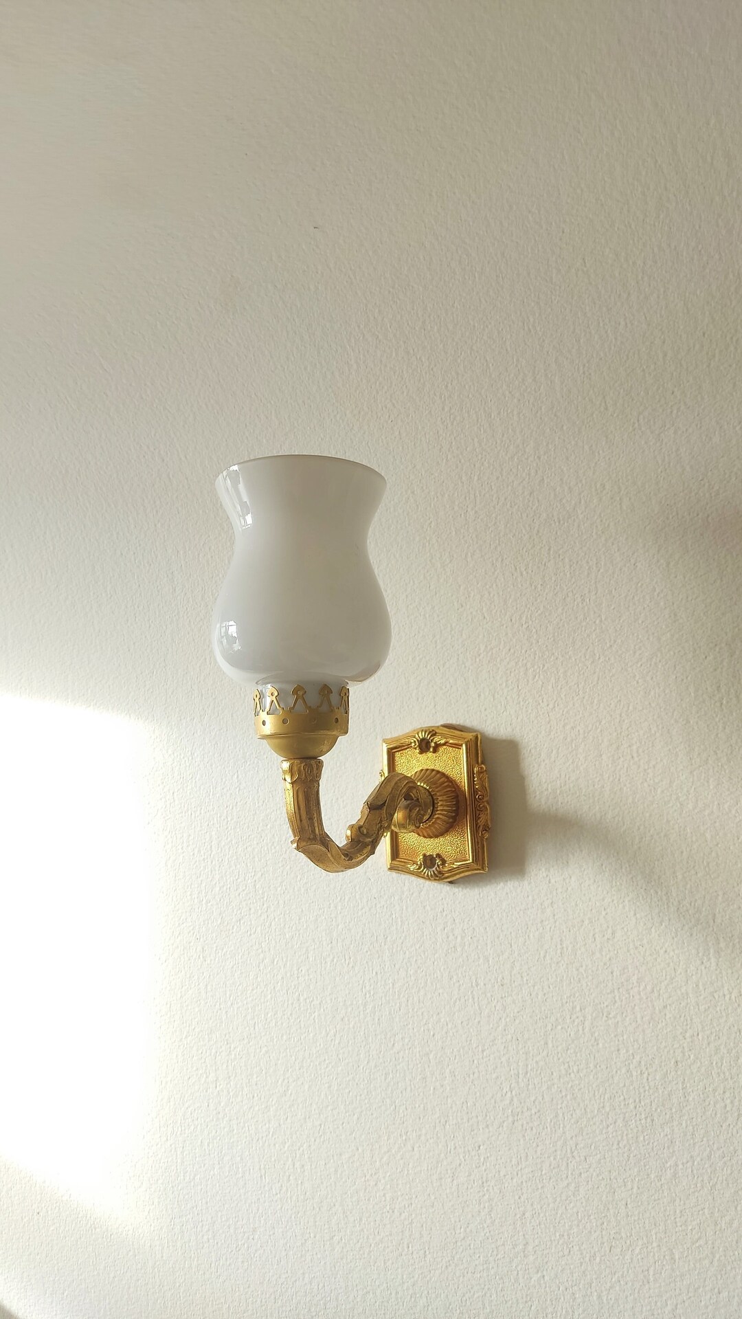 Wall Sconce Tulip, French Decor, Art Deco, Wall Lighting, Milk Glass