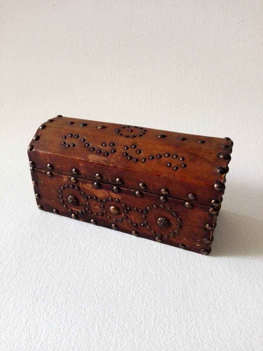 Ancien Coffre Français Riveté, Boîte à Bijoux, Vintage, Rangement Bijoux, Ancien, Petit Coffre, Déco